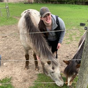 Meet your Posher, Courtney